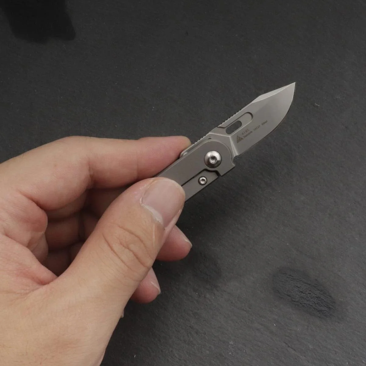 SRM 418S (1.26" 12C27 Blade, TC4 Titanium Handle) - Image 3